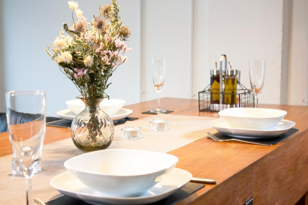 Spacious Industrial Style Apartment London Bagian luar foto