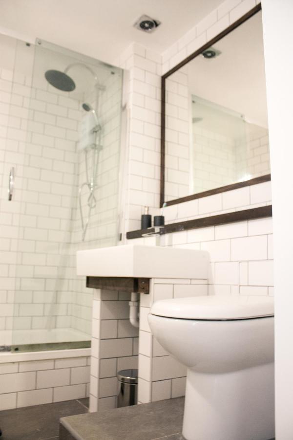 Spacious Industrial Style Apartment London Bagian luar foto