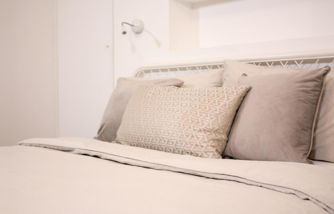 Spacious Industrial Style Apartment London Bagian luar foto